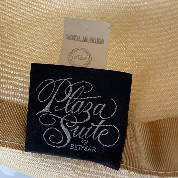 VTG USA Plaza Suite By Betmar Beige Straw Hat With White Bow + Netting Accents